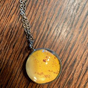 CLEARANCE Butterfly necklace! Back & front pics!